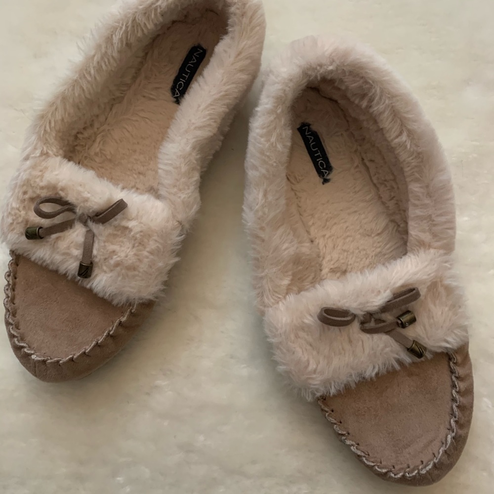3/30 Deal Náutica indoor slippers - Picture 4 of 4